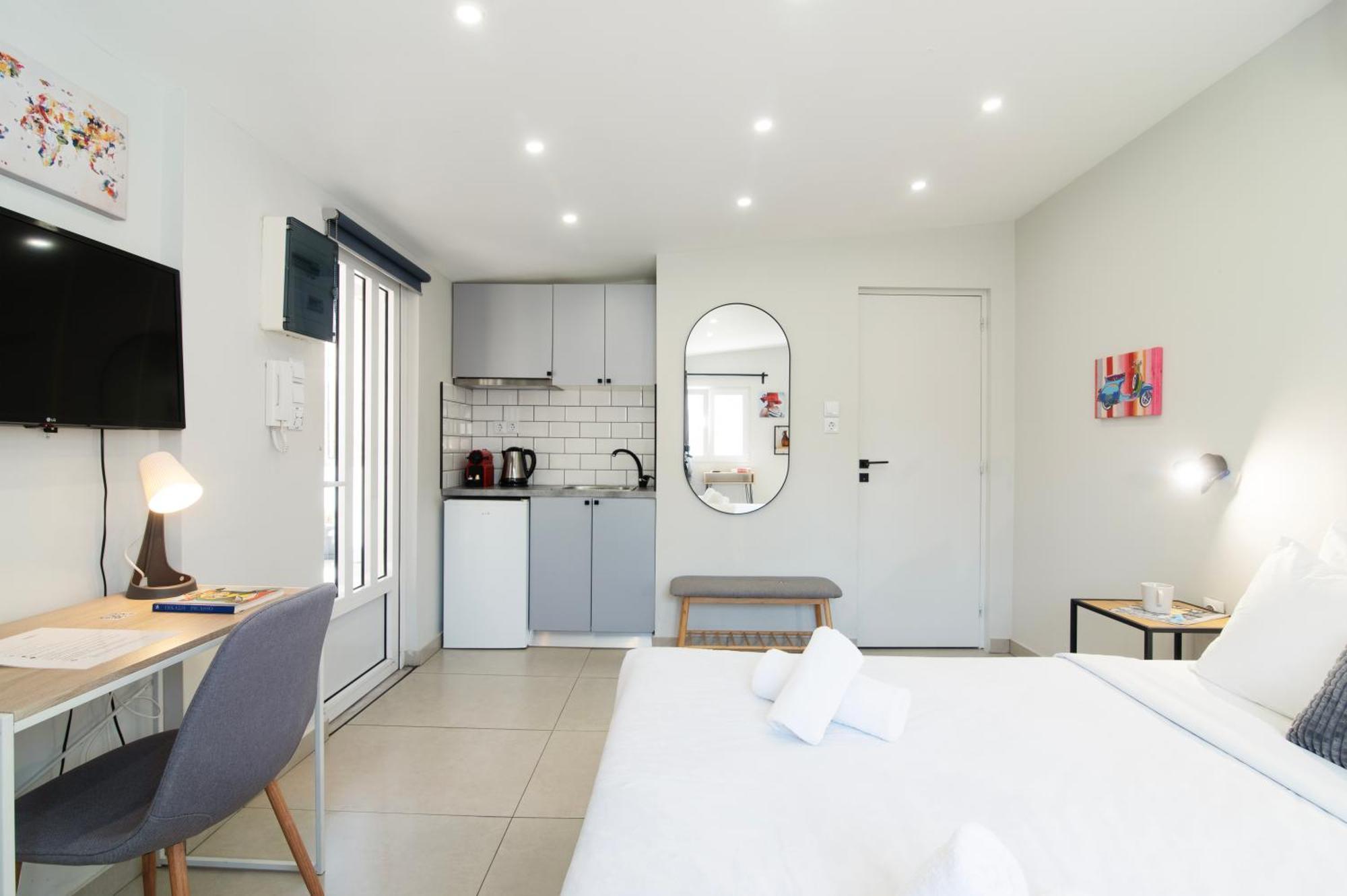 Chic Rooftop Studio W/ Terrace - Near Acropolis Афины Экстерьер фото